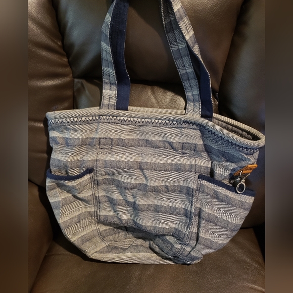 Thirty-one Retro Metro Tote - Picture 2 of 5